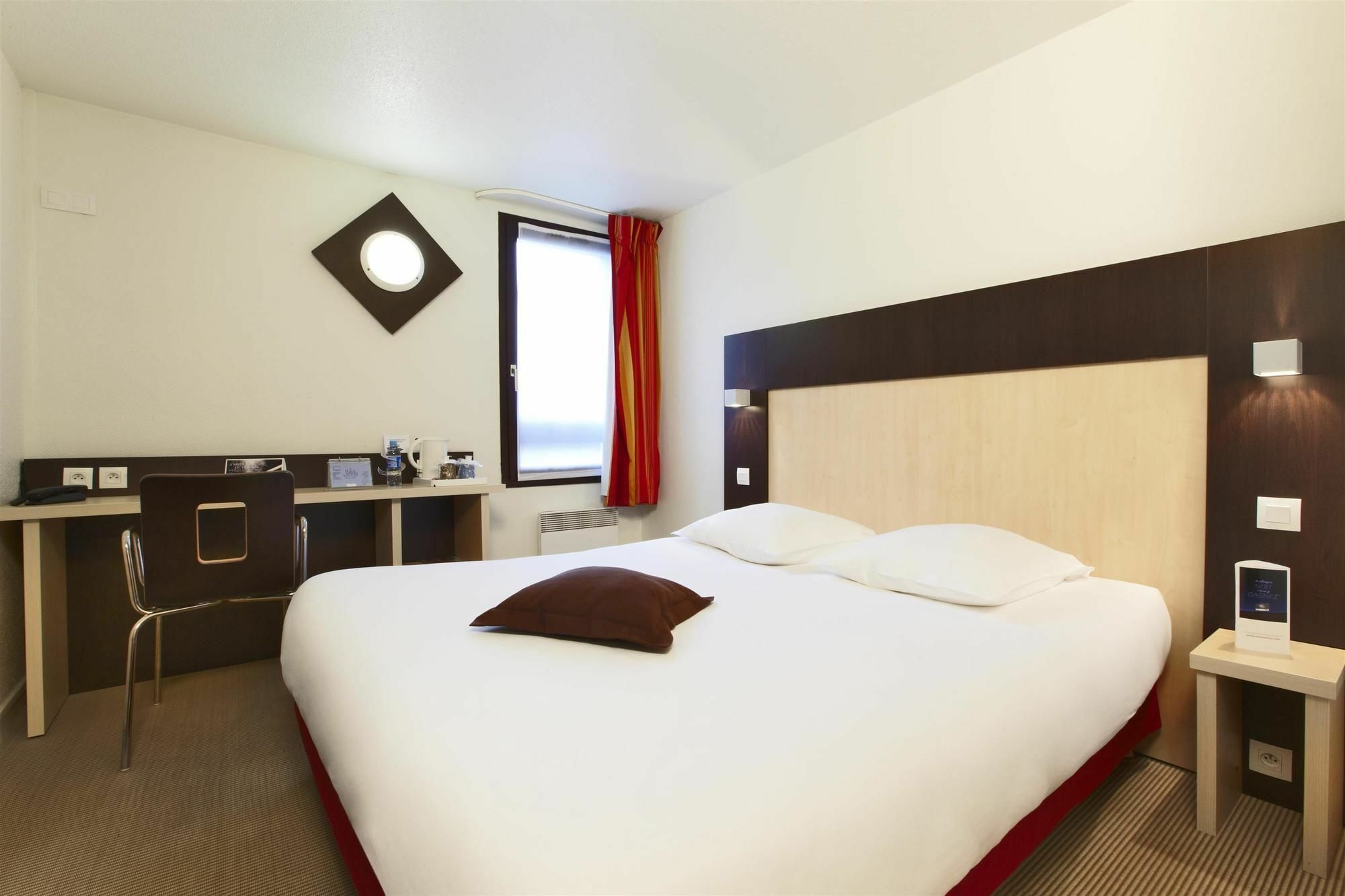 Kyriad Rouen Nord - Mont Saint Aignan Esterno foto